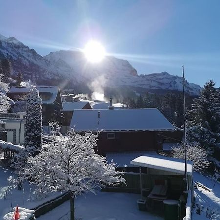 Apartment Chalet Im Sunnigen Usblick Wengen Zewnętrze zdjęcie